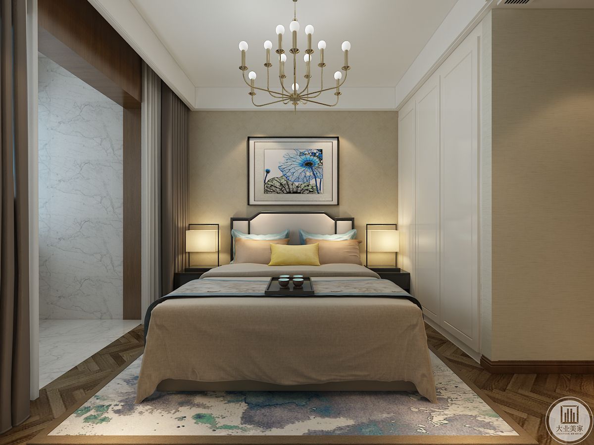 主卧室效果图：主卧室采用飘窗，床头背景墙使用挂画，两侧采用深色床头柜。